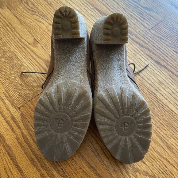 Italian Tan Suede Booties Size EU 37 - Picture 5 of 5